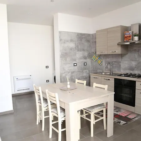 Guesthost - Al Civico 5 - Mondern & Suite! Apartman *