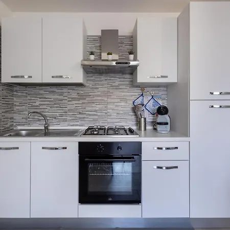 Apartman Guesthost - Al Civico 5 - Mondern & Suite! Decimomannu