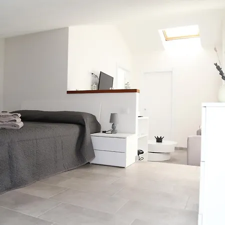 Al Civico 5 - Mondern & Suite! Lejlighed Decimomannu