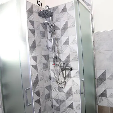 Al Civico 5 - Mondern & Suite! Decimomannu