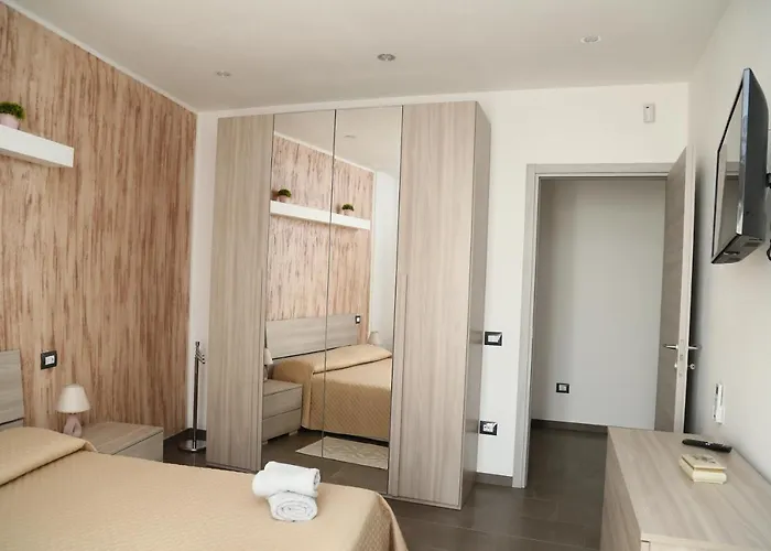 Apartman Guesthost - Al Civico 5 - Mondern & Suite! *