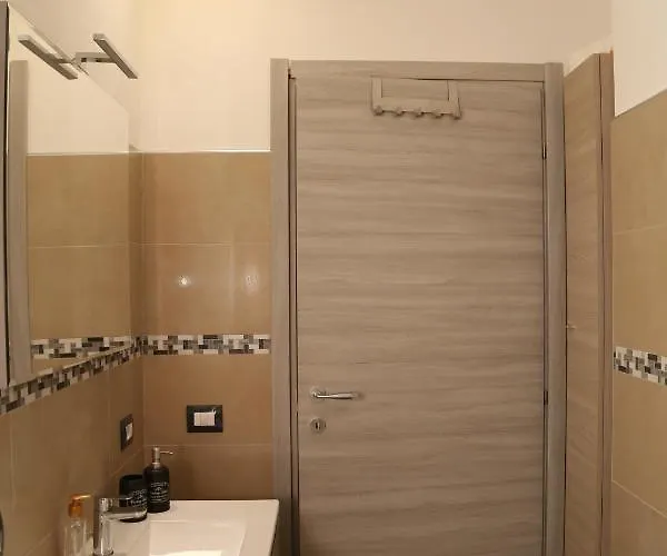 Apartman Guesthost - Al Civico 5 - Mondern & Suite! *
